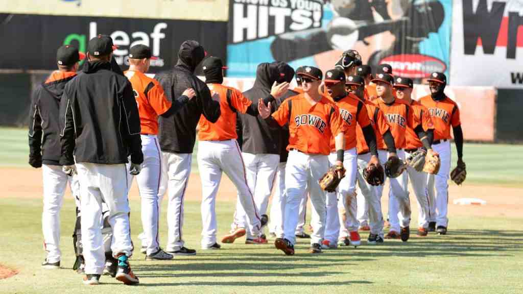 Baysox come back to soggy earth with 11-inning&nbsp;loss