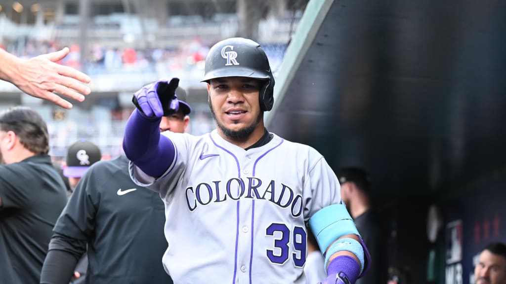 O’s sign infielder Thairo Estrada to minor-league deal