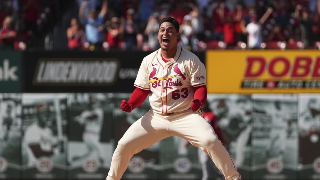 O’s claim veteran catcher Yohel Pozo, designate Johnathan Rodríguez for assignment