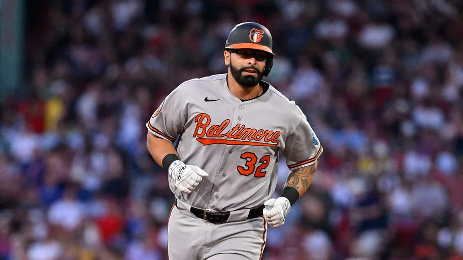 Birdland has a case of the&nbsp;Strand